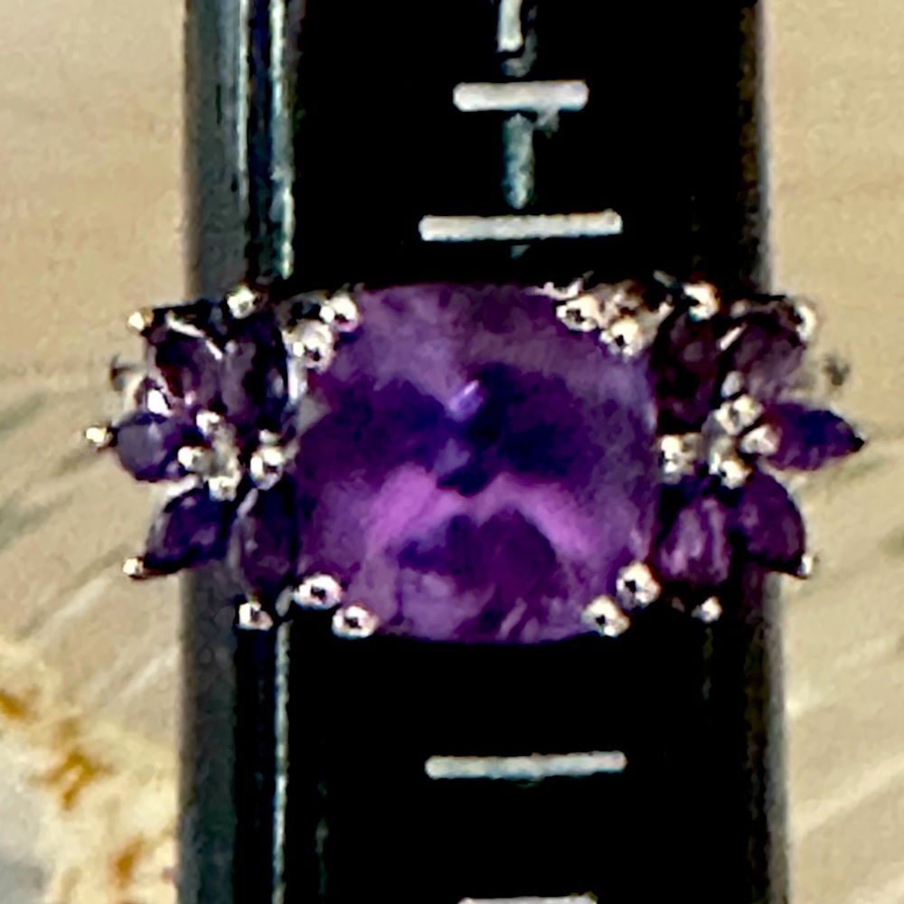 Amethyst Ring in 925 sterling size 8 good Preowned condition